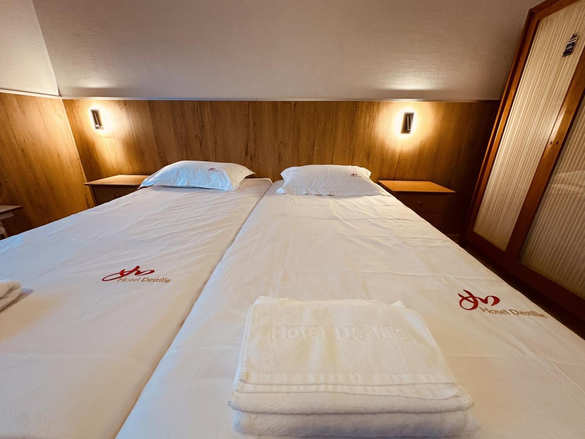 Hotel Destille Dormagen Room photo