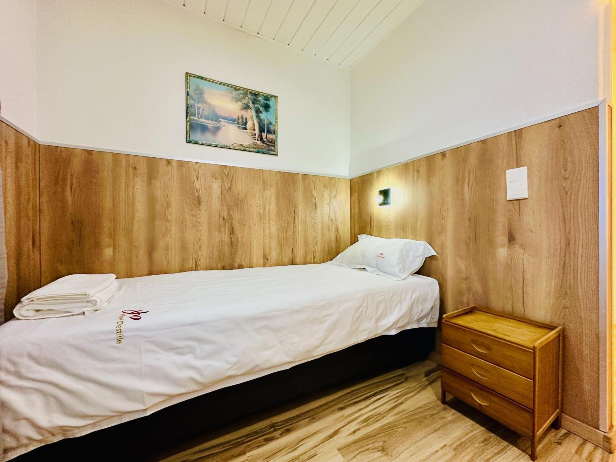 Hotel Destille Dormagen Room photo