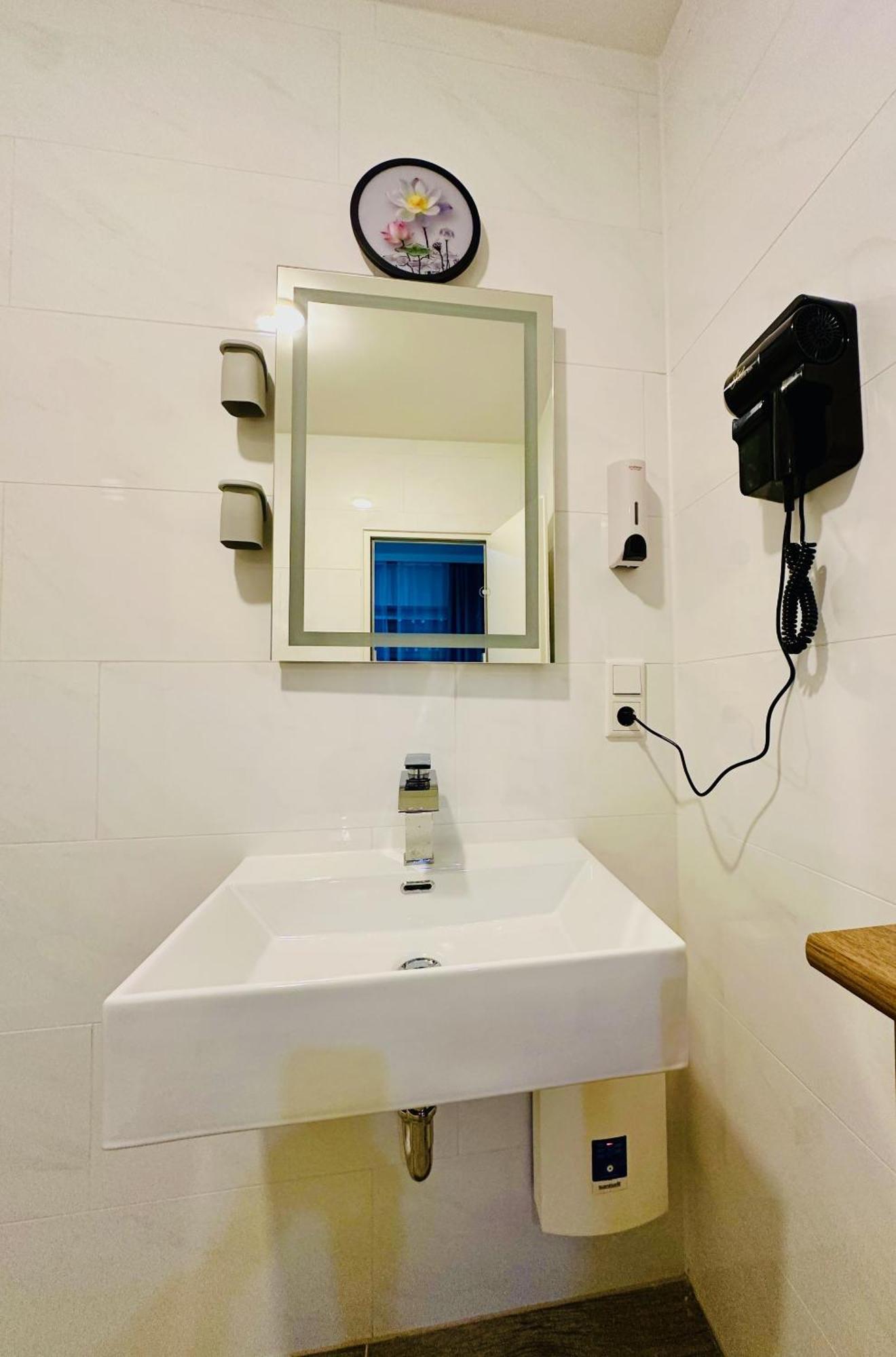 Hotel Destille Dormagen Room photo
