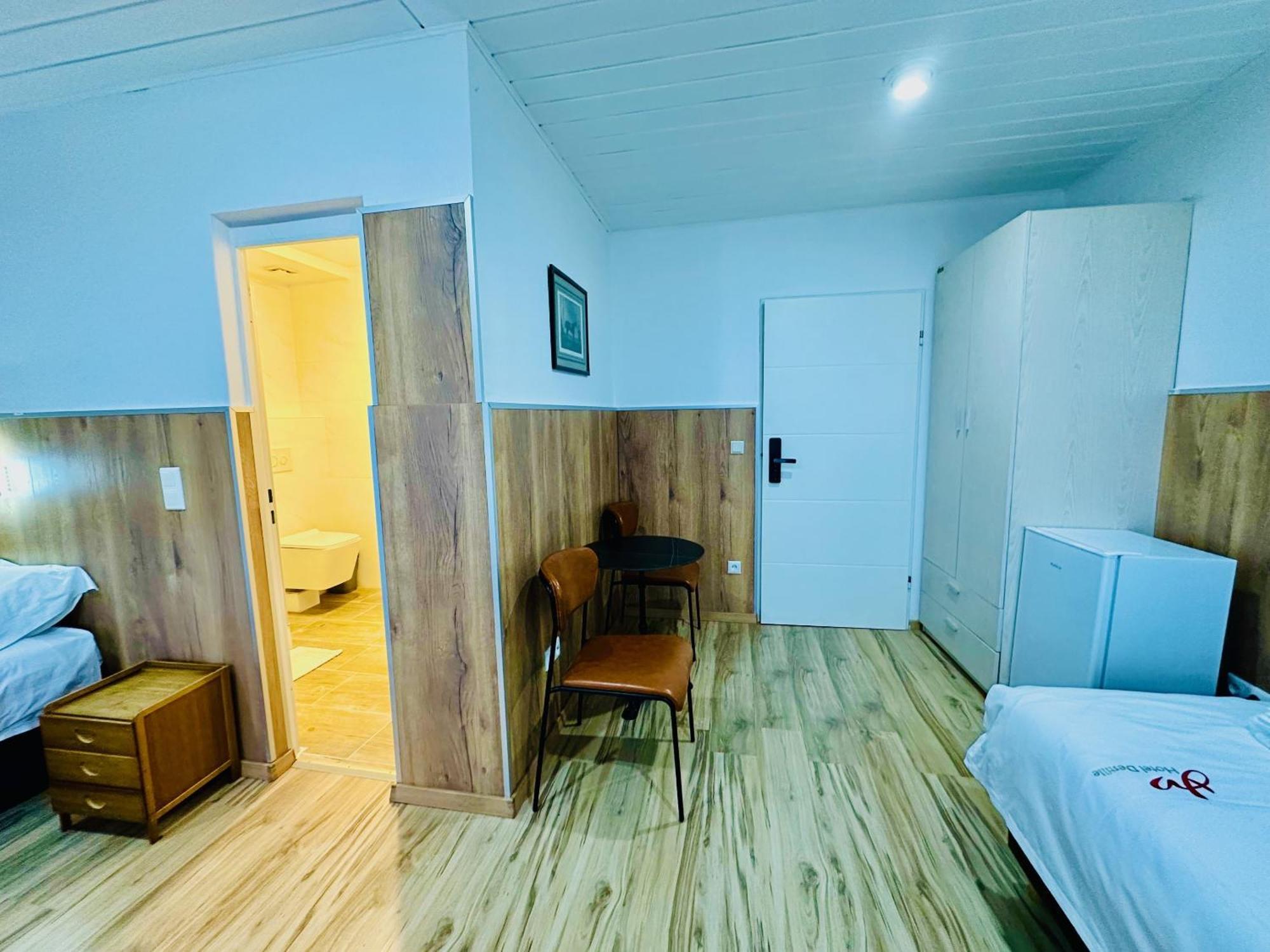 Hotel Destille Dormagen Room photo