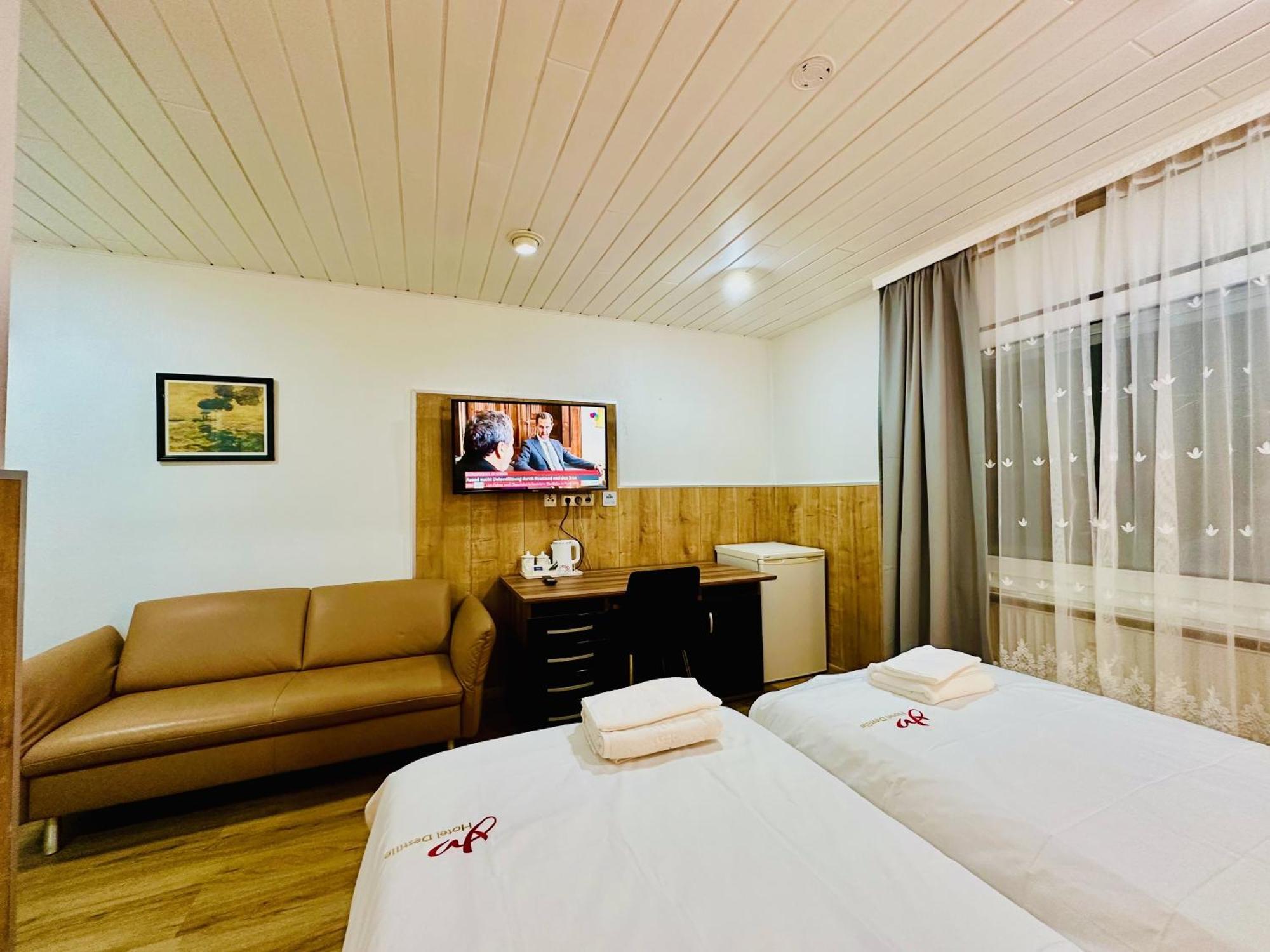 Hotel Destille Dormagen Room photo