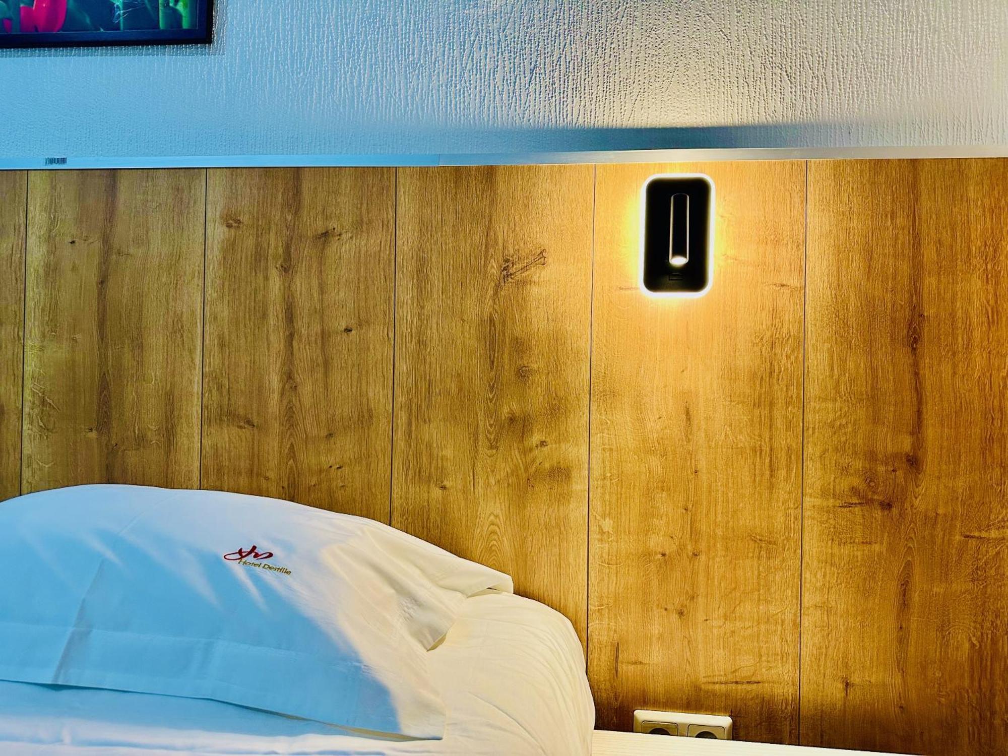 Hotel Destille Dormagen Room photo