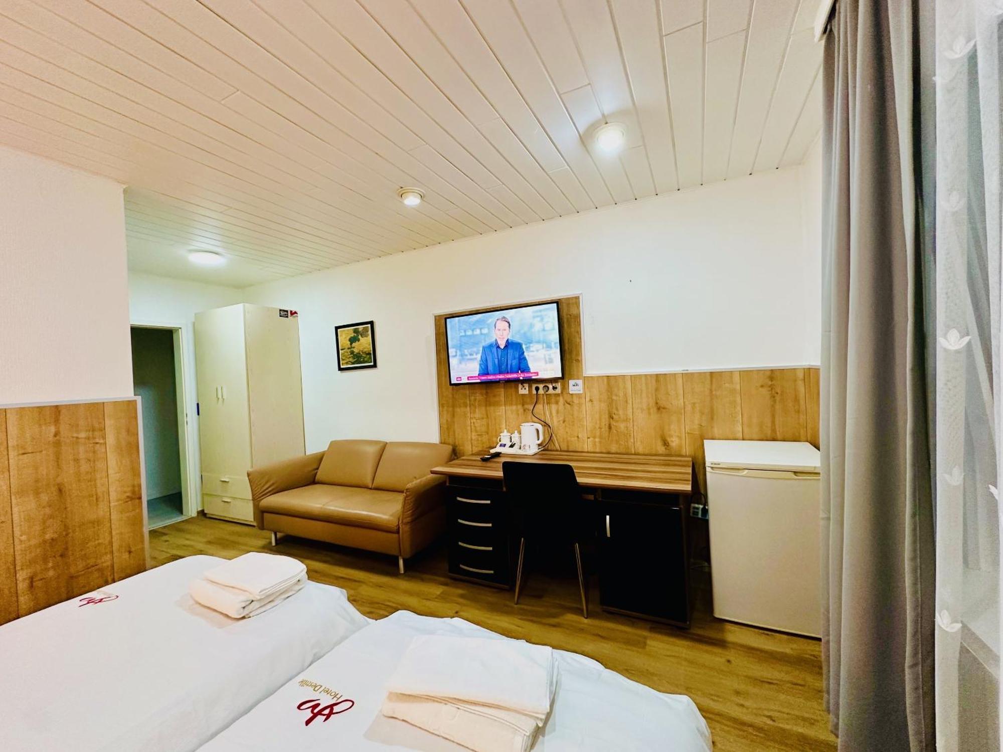 Hotel Destille Dormagen Room photo